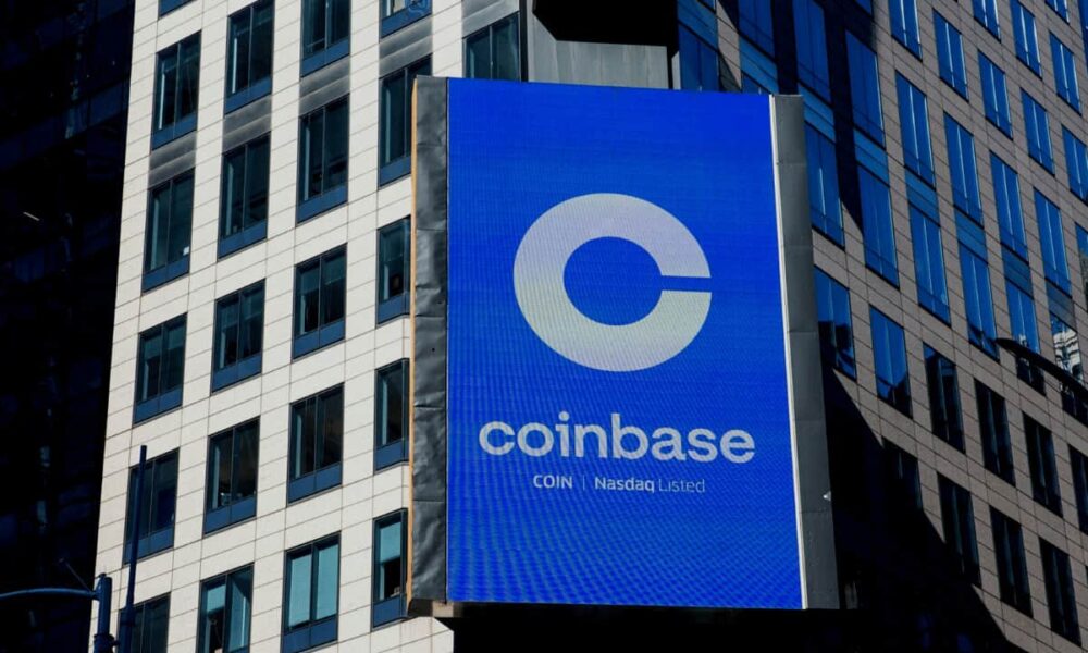 Akcje Coinbase rosną o 12%, gdy BlackRock mianuje ją partnerem nadzoru
