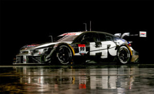 Honda начинает трековые испытания Civic Type R-GT, новой модели Honda GT500, которая должна участвовать в сезоне 2024 года серии SUPER GT.