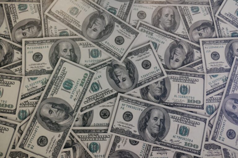توصیه مایک نووگراتز به بیت کوین: بدهی ایالات متحده طی 1 هفته 5 تریلیون دلار افزایش یافت