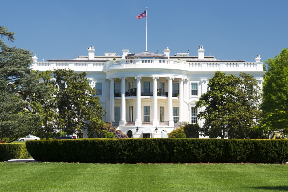 ホワイトハウス、ビッグテックインクがAIの安全性確保に取り組む