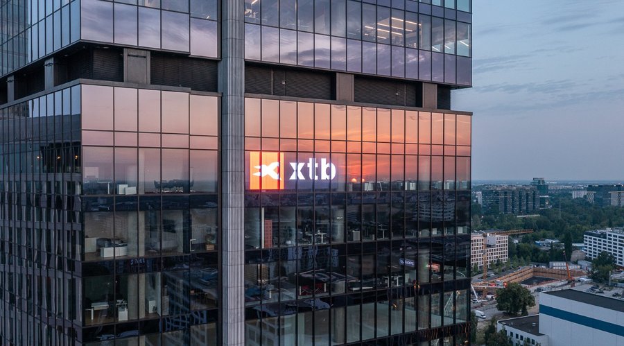 Az XTB nettó nyeresége 12.2%-ot zuhant az első félévben a rekord új ügyfelek ellenére