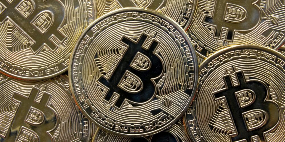 Bitcoin تنضم إلى بيع سوق الأسهم - CryptoInfoNet