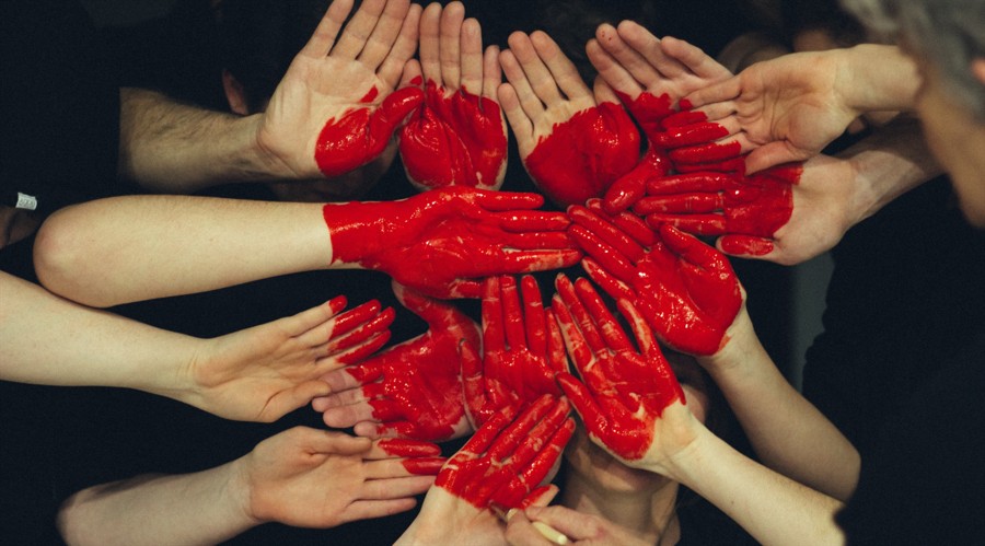 Digital Philanthropy: How GoFundMe is Reshaping Charitable Giving