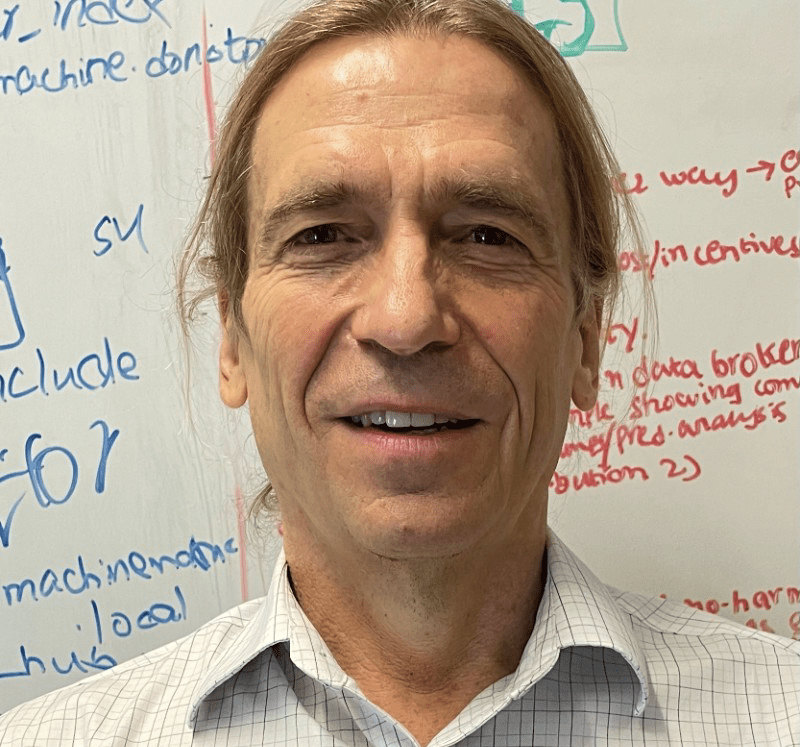 Robert Broberg vendégösztöndíjas, a Pennsylvaniai Egyetem felszólal az IQT NYC 2023 - Inside Quantum Technology konferencián