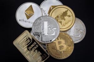 Den britiske James Wharton tæsket over påståede krypto-bånd | Live Bitcoin nyheder