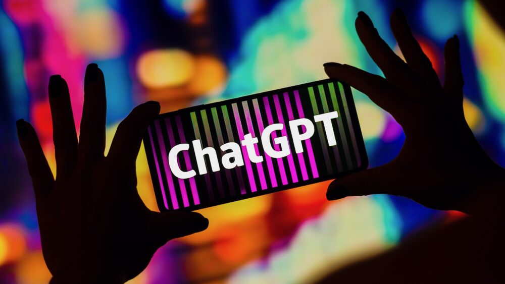 مصنفین نے ChatGPT کاپی رائٹ کی خلاف ورزی پر OpenAI پر مقدمہ کیا۔