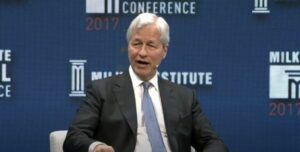 Генеральный директор JPMorgan предупреждает о росте цен на энергоносители и геополитической напряженности в интервью CNBC TV18