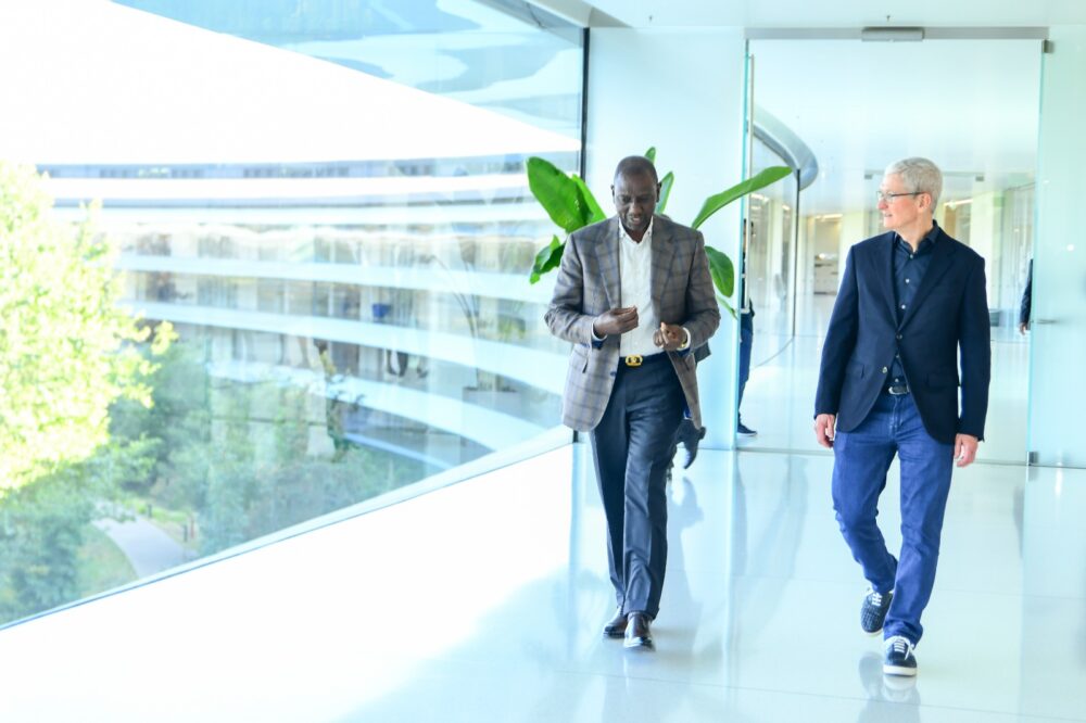 케냐, 최초의 탄소 중립 장치 생산업체인 Apple과 파트너십 모색
