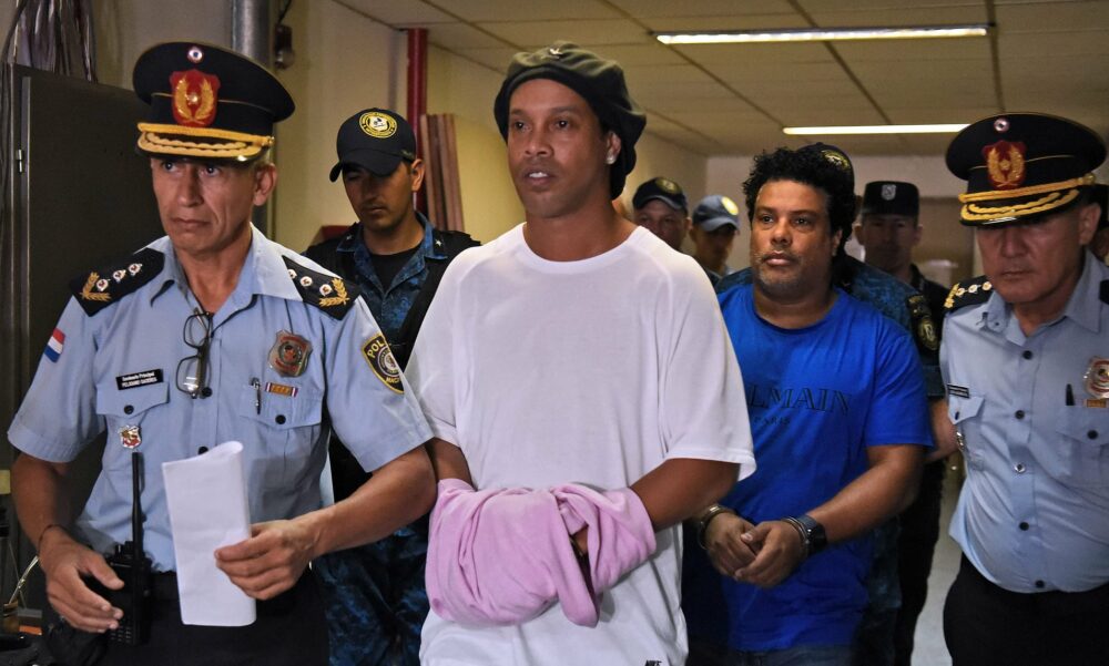 Ronaldinho risikerer at blive anholdt for bedrageri med kryptovaluta