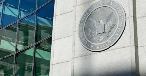SEC estende prazos de Ark e Global X ETF à medida que a paralisação do governo se aproxima