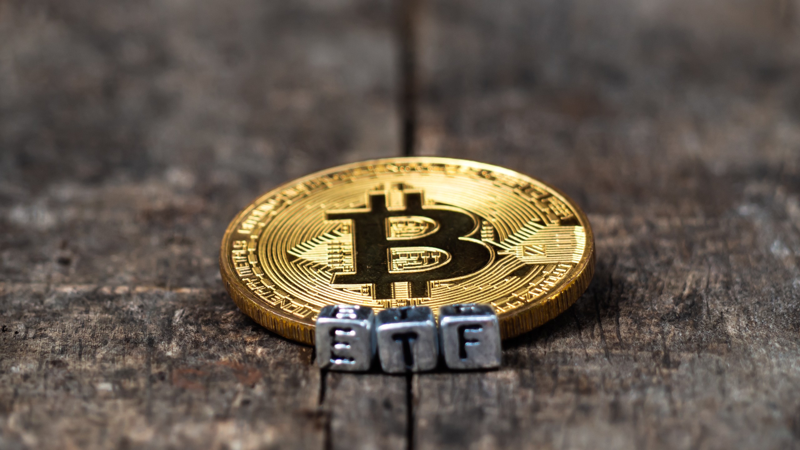 Bitcoin พุ่งทะลุ 31 ดอลลาร์ ขณะที่ผู้ออก Spot BTC ETF สมัครใหม่