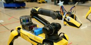 Boston Dynamics lærer robo-dog å snakke med ChatGPT