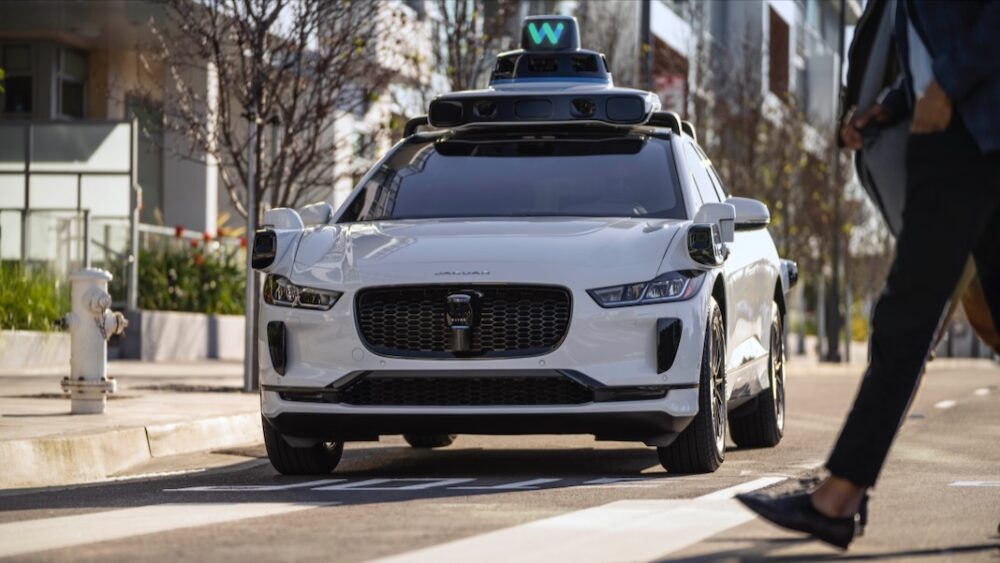يمكن الآن لعشرات الآلاف من الأشخاص طلب سيارة Waymo Robotaxi في أي مكان في سان فرانسيسكو