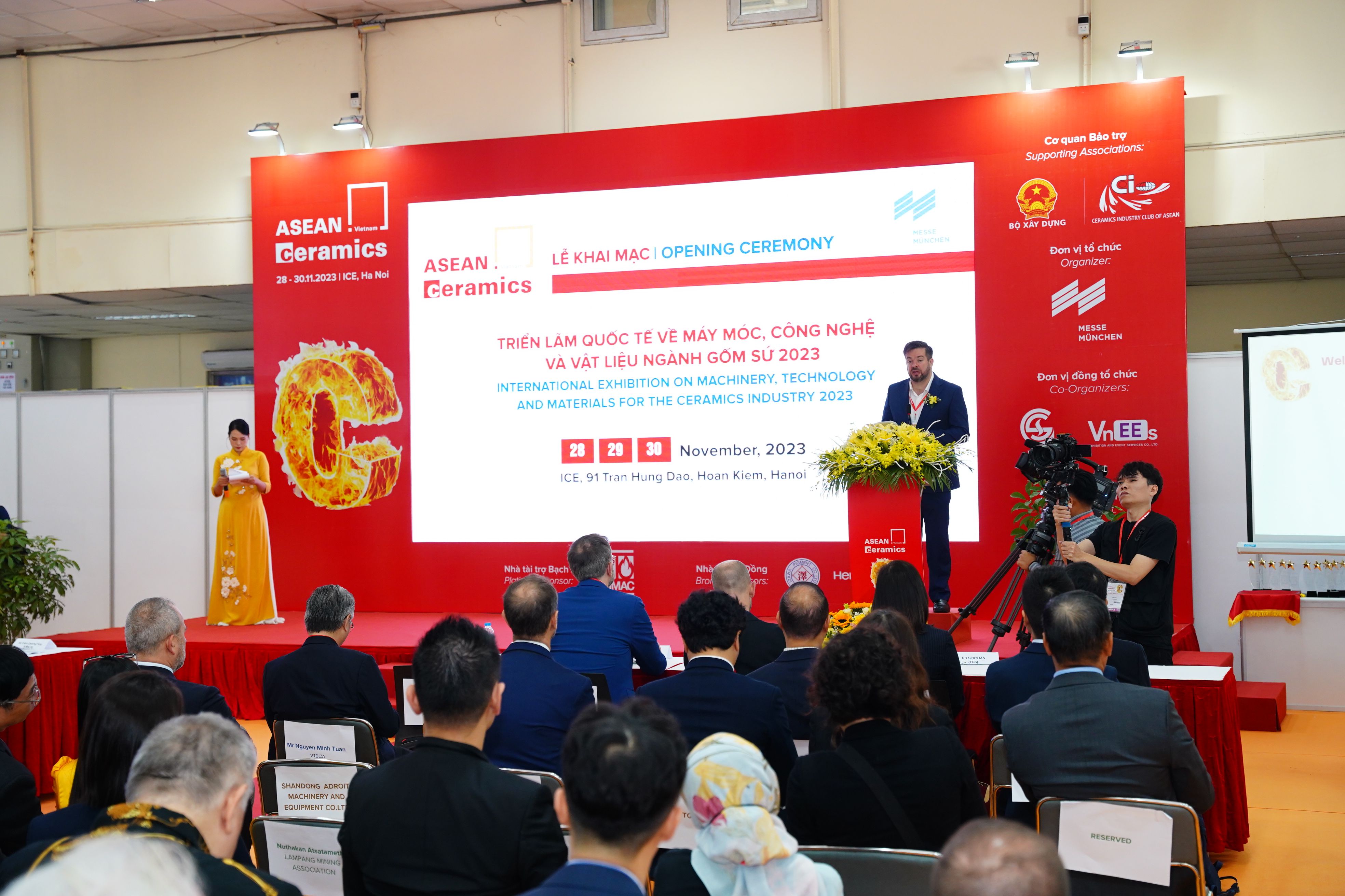 ASEAN Ceramic 2023 Opens with Record-Breaking Exhibitor Turnout and Appreciation Awards voluntary PlatoBlockchain Data Intelligence. Vertical Search. Ai.