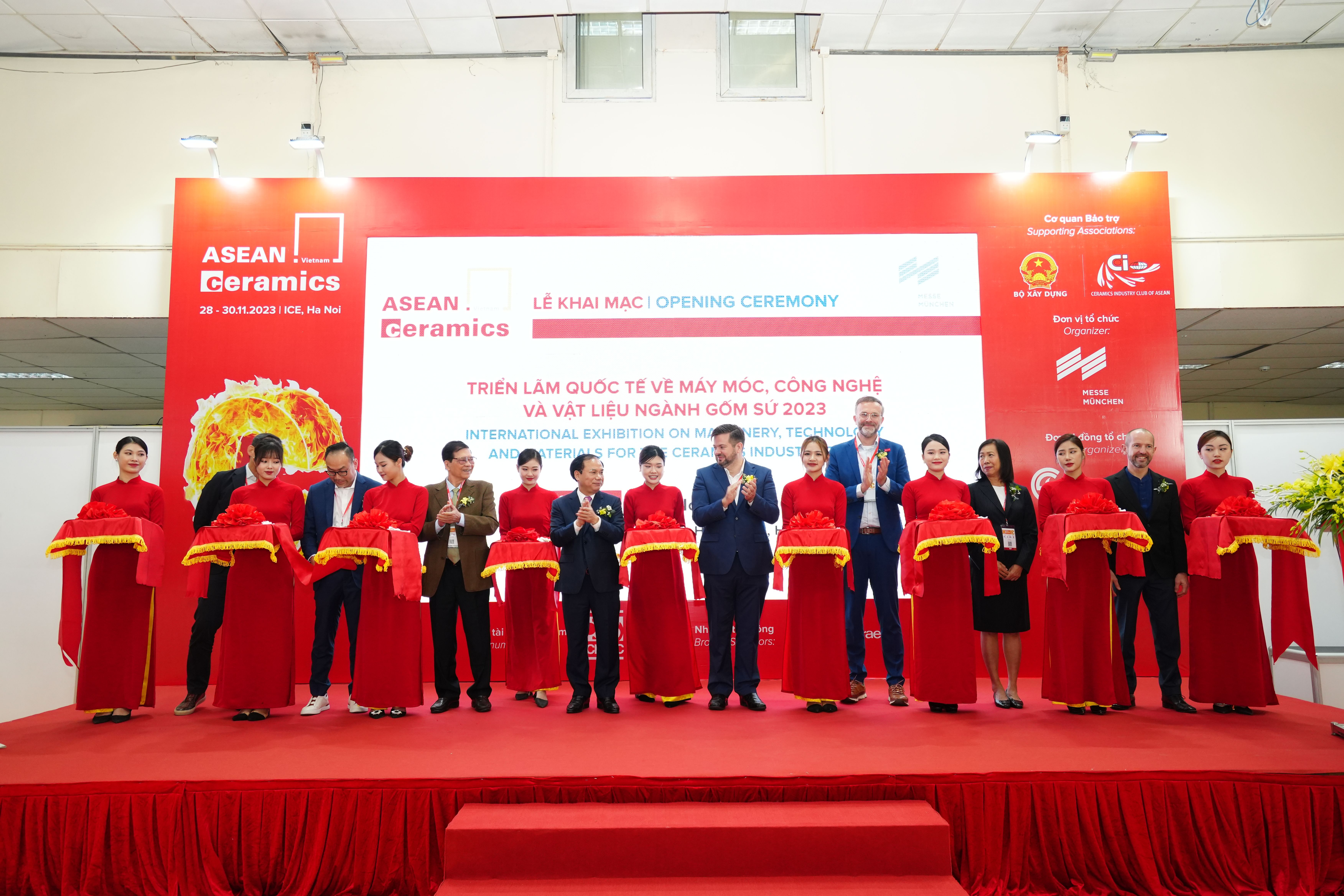 يُفتتح معرض ASEAN Ceramic 2023 بإقبال العارضين وجوائز التقدير التي حطمت الأرقام القياسية PlatoBlockchain Data Intelligence. البحث العمودي. منظمة العفو الدولية.