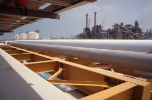 Các cơ sở dầu khí ở Trung Đông có thể phải đối mặt với sự gián đoạn năng lượng liên quan đến mạng