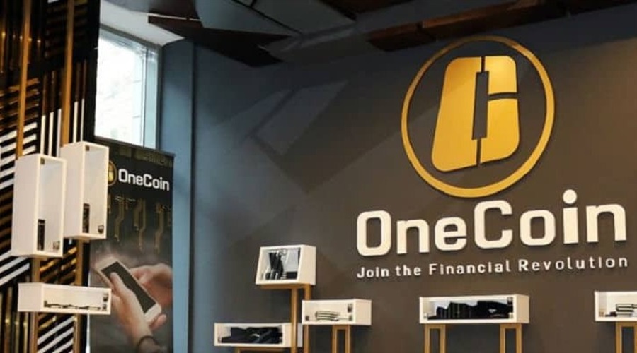Saga o OneCoin se nadaljuje: Vodja skladnosti priznava krivdo za pranje denarja