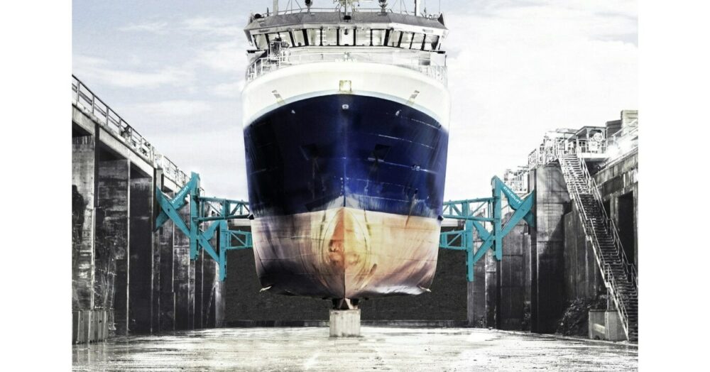 Rivoluziona il tuo cantiere navale con le soluzioni all'avanguardia di modernizzazione dei bacini di carenaggio di DM Consulting!