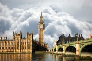 Το Ηνωμένο Βασίλειο θα κάνει τον δημόσιο τομέα πιο παραγωγικό με τη «θερμοκοιτίδα AI»