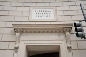 3 ključi za obvladovanje kripto davkov, od sledenja IRS do izgub NFT – brez verig