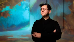 "Adatfestő" Refik Anadol a történelmi MoMA AI művészeti beszerzésről elmélkedik - Dekódolás