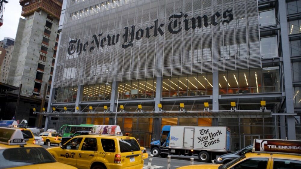 ओपनएआई और माइक्रोसॉफ्ट को न्यूयॉर्क टाइम्स द्वारा कॉपीराइट मुकदमे का सामना करना पड़ा