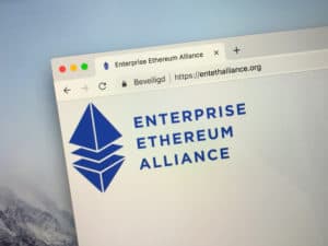 Amsterdam, Belanda - 1 Oktober 2018 Situs web The Enterprise Ethereum Alliance atau EEA, platform yang menghubungkan perusahaan dan startup Fortune 500 dengan proyek blockchain Ethereum.
