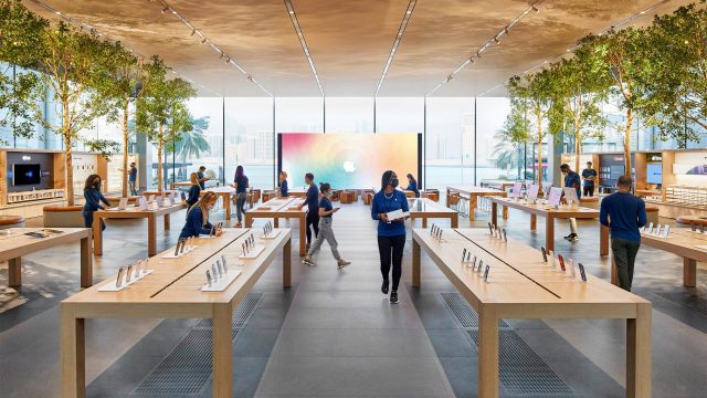 Apple isännöi myymälässä Vision Pro -demoja julkaisuviikonloppuna