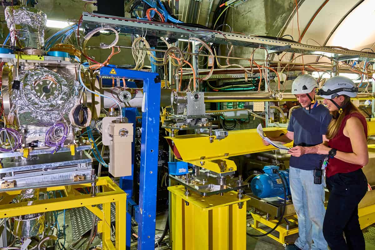 مشروع AWAKE R&D في CERN