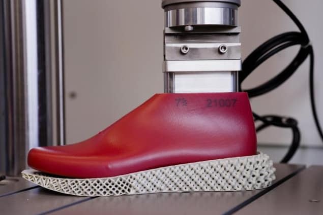 Paela oma 3D-prinditud kingad kinni ja jookse kiiremini, vähendades reisilennukite müra – Physics World