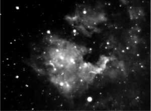 Металинза сфотографировала тусклую туманность, галактики в форме лапши и доски для серфинга