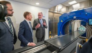 OncoRay toob turule maailma esimese kogu keha MRI-ga juhitava prootonteraapiasüsteemi – Physics World