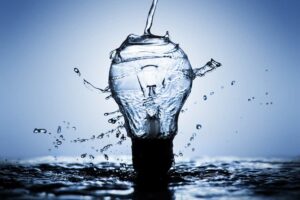 Forradalmasító megújuló energia: a vízfelosztás ígérete – Fizika világa