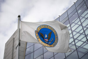 Az Egyesült Államok vezető zsaruként lép fel – meghatározza a kriptográfiai szabványokat a világ számára