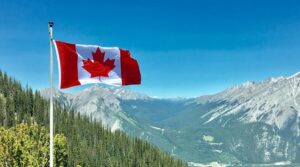 Cornerstone sikrer lisens for kanadiske operasjoner