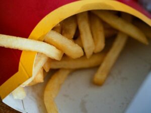 Inflazione dei fast food: spiegare l'impennata dei costi dei pasti veloci americani