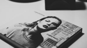 The Dark Side of AI: Πώς τα Deepfakes του Taylor Swift αποκαλύπτουν μια σημαντική απειλή για την τραπεζική ασφάλεια