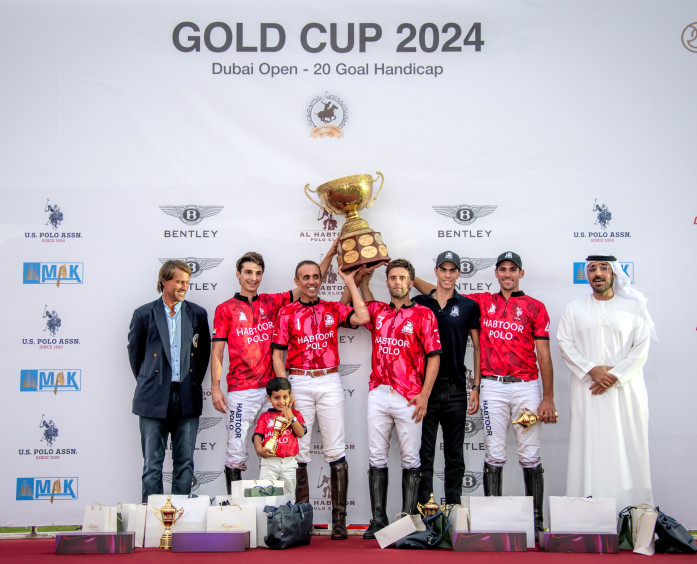 ผศ.โปโลสหรัฐฯ เป็นพันธมิตรเครื่องแต่งกายอย่างเป็นทางการสำหรับ Dubai Polo Gold Cup ปี 2024