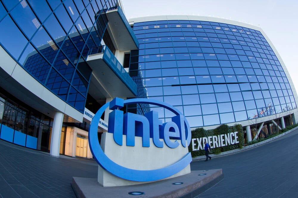 Intel tempts coders with AI PC developer program and NUC kit joint PlatoBlockchain Data Intelligence. Vertical Search. Ai.