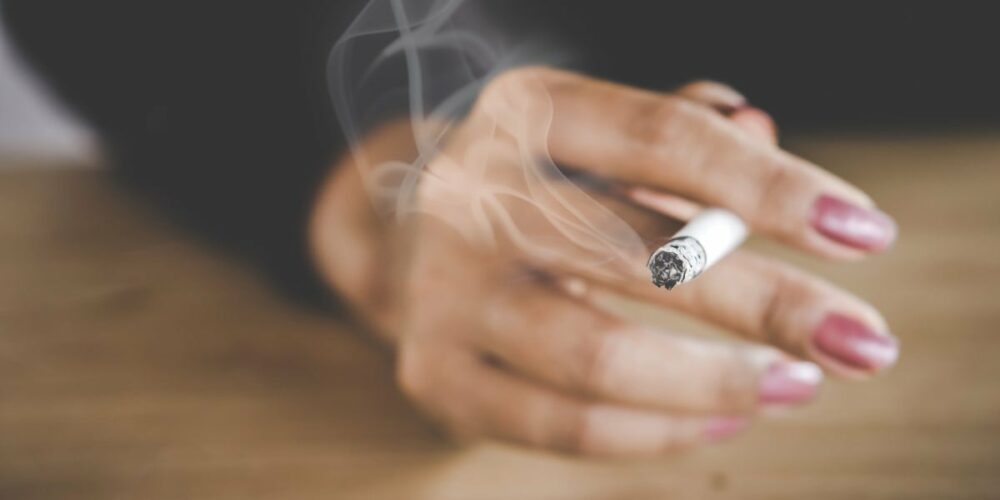 Cingapura melhora a IA que usa para detectar fumantes