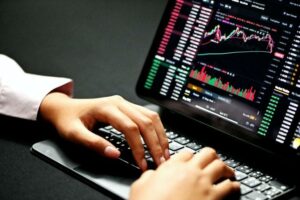 Forget HODLing? Quantitative Hedge Funds Use Crypto Volatility to Further Gains