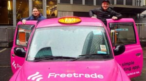 Freetrade saavutab läbilöögi: 100,000 8.3 £ EBITDA XNUMX miljoni naela suuruse kahjumi katmise ajal