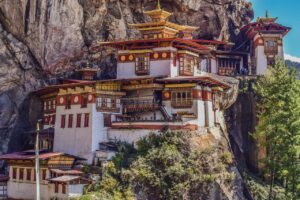 走进喜马拉雅小王国的比特币热潮：探索雄伟的山脉 - CryptoInfoNet
