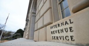 IRS enthüllt Formular, das Ihr Broker im nächsten Jahr möglicherweise senden wird, um Ihre Kryptobewegungen zu melden