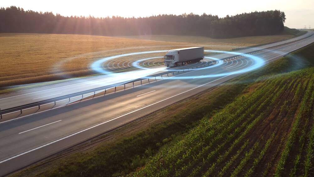 ญี่ปุ่นเตรียมวาดเส้นทางถนนสำหรับรถบรรทุกหุ่นยนต์โดยเฉพาะ