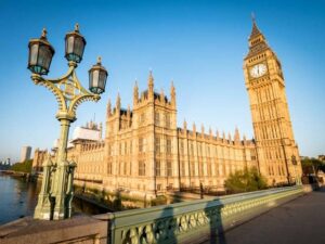 Parlamentsledamöter beklagar Storbritanniens bristande skydd för upphovsrätt mot AI