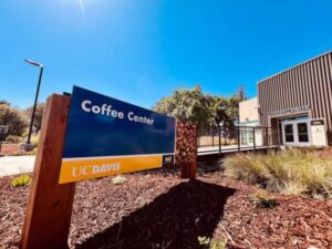 Na kalifornijski univerzi v Davisu se odpre prostor za praznovanje kot "središče vsega, kar je povezano s kavo" – Svet fizike