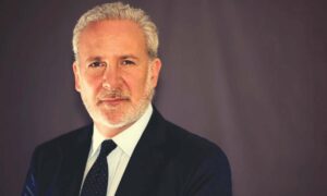 Peter Schiff Doing Peter Schiff Things: Explains How Ethereum ETFs Will Be Bad for Bitcoin