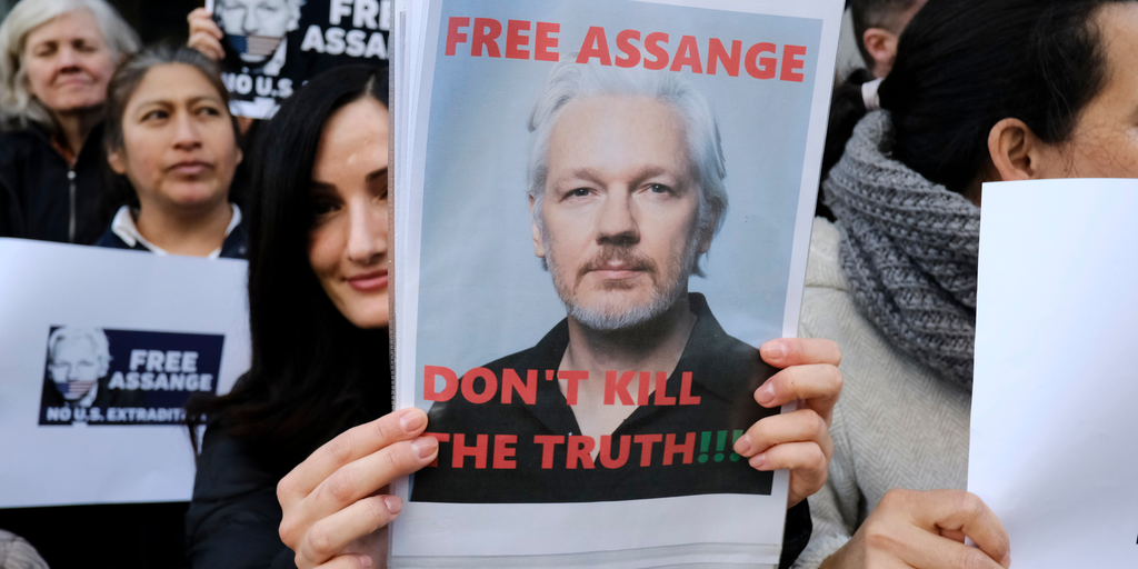 Crypto Saved Julian Assange, His Brother Says - Decrypt survive PlatoBlockchain Data Intelligence. Vertical Search. Ai.